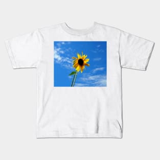 Lone Yellow Sunflower against the Summer Blue Sky Kids T-Shirt